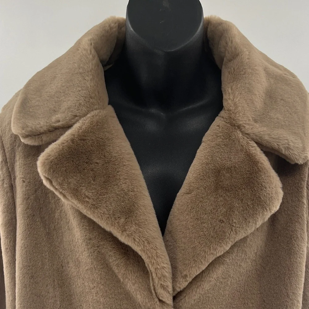 Dolce Cabo Mid Length Brown Faux Fur Jacket - Size Medium - Picture 4 of 11
